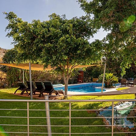Iris Stone Built Villa Mílatos Exterior foto